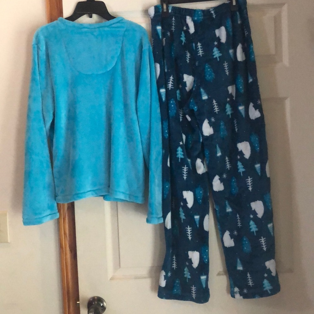 fuzzy PJ - Picture 3 of 3